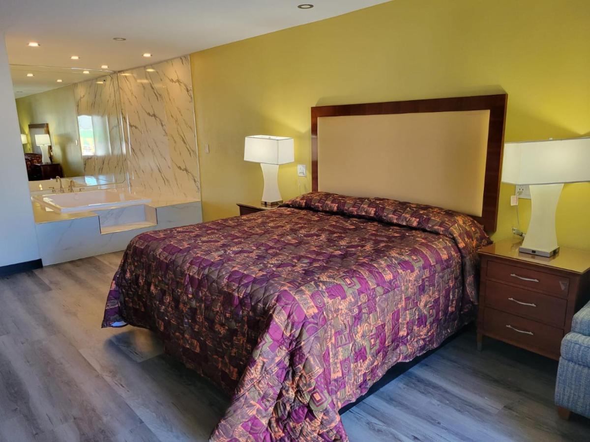 Stadium Inn&spas *