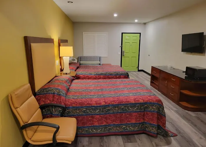 Stadium Inn & Spas
